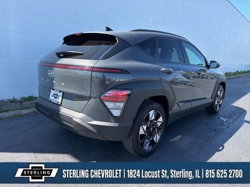 Used 2024 Hyundai Kona SEL FWD image 3