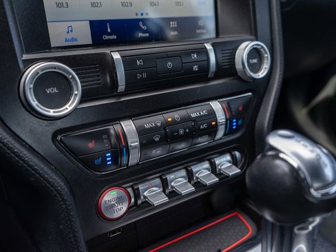 Used 2022 Ford Mustang Premium RWD image 21