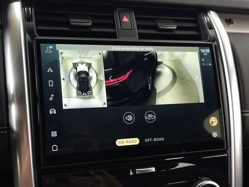 Used 2023 Land Rover Discovery S R-Dynamic image 32