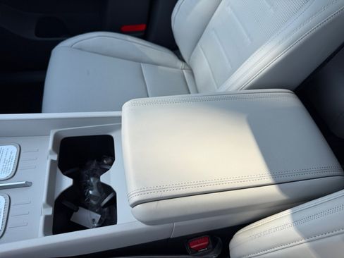 New 2026 Hyundai Santa Fe Calligraphy w/ Tow & Go Package AWD/4WD image 14