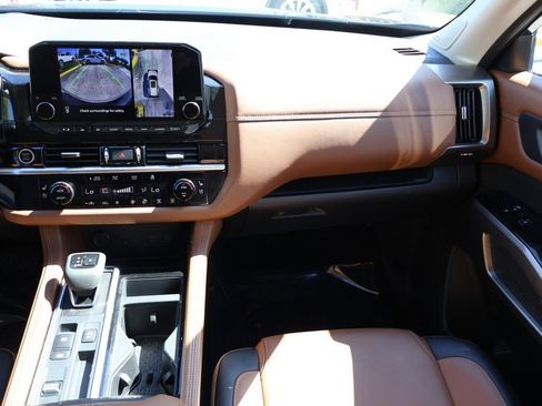 Used 2024 Nissan Pathfinder Platinum w/ Cargo Package image 45