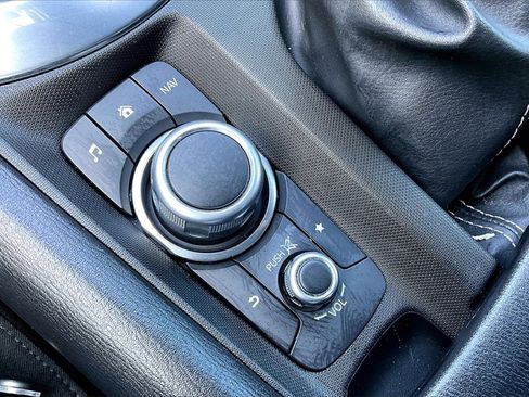 Used 2022 MAZDA MX-5 Miata Sport image 20