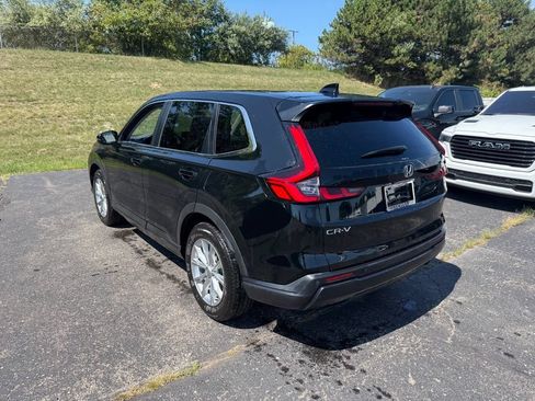 Used 2024 Honda CR-V EX-L image 2