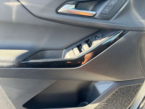 Used 2025 Chevrolet Equinox LT image 20