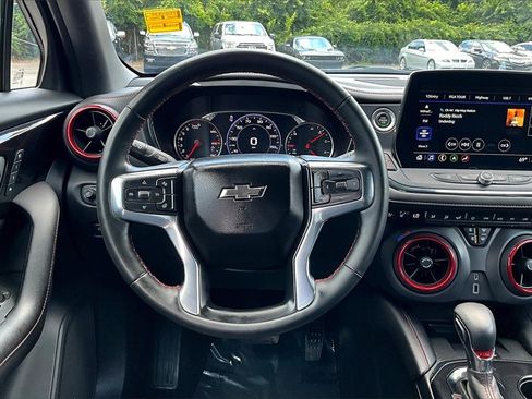 Certified 2023 Chevrolet Blazer RS w/ Enhanced Convenience Package image 9