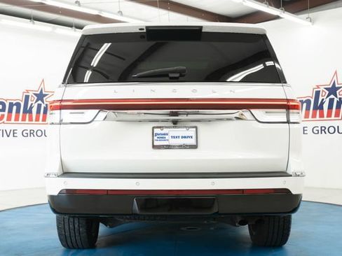 Used 2022 Lincoln Navigator Reserve AWD/4WD image 31