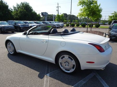 Used 2005 Lexus SC 430 Convertible RWD image 6