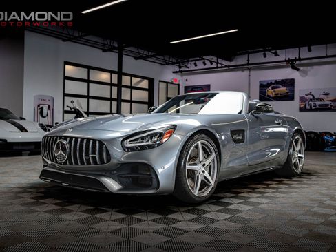 Used 2020 Mercedes-Benz AMG GT Roadster image 11