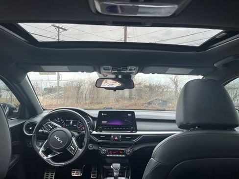 Used 2022 Kia Forte GT-Line w/ GT-Line Premium Package image 28