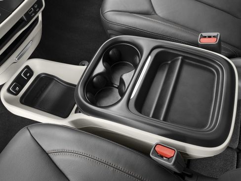 Certified 2017 Chrysler Pacifica Touring-L Plus w/ Advanced Safetytec Group image 15