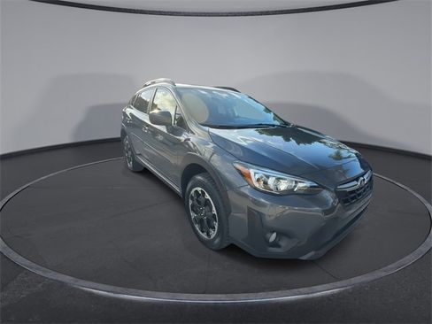 Used 2021 Subaru Crosstrek 2.0i Premium w/ Moonroof Package image 2