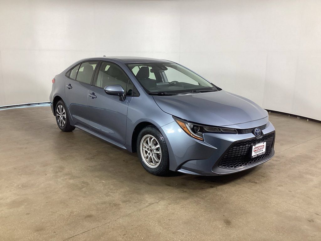 Used 2022 Toyota Corolla LE FWD image 3