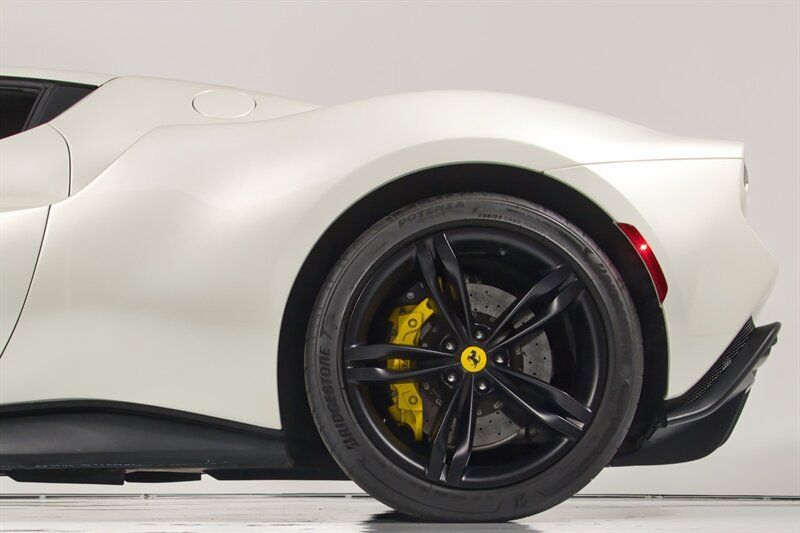Used 2023 Ferrari 296 GTB RWD image 7