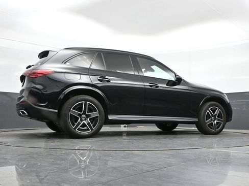 Used 2024 Mercedes-Benz GLC 300 4MATIC image 38