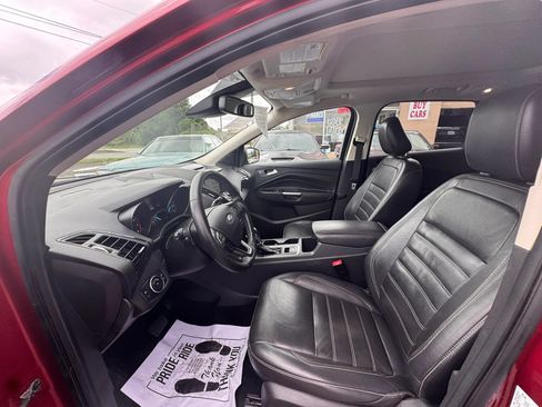 Used 2018 Ford Escape Titanium w/ Ford Safe & Smart Package AWD/4WD image 13