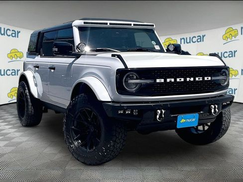 Used 2023 Ford Bronco Badlands AWD/4WD image 1