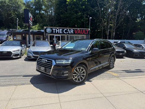 Used 2018 Audi Q7 3.0T Prestige AWD/4WD image 2
