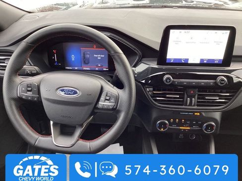 Used 2025 Ford Escape ST-Line image 15