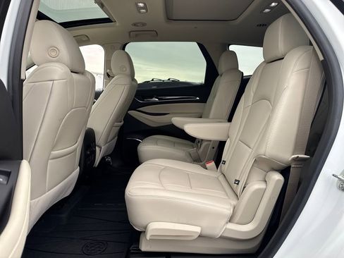 Used 2024 Buick Enclave Essence w/ Experience Buick Package image 16