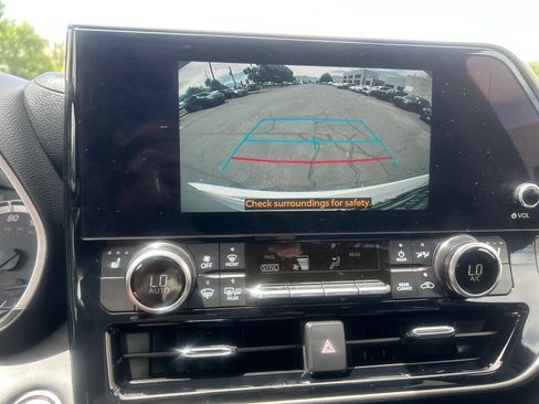 Certified 2025 Toyota Highlander XLE AWD/4WD image 20