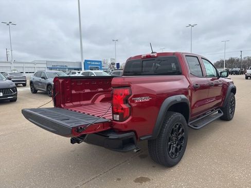 New 2026 Chevrolet Colorado Trail Boss w/ Off-Road Front Bumper Package AWD/4WD image 5