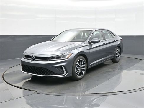New 2026 Volkswagen Jetta SE image 3