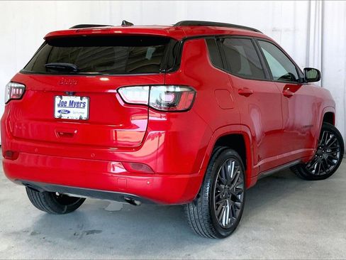 Used 2023 Jeep Compass Limited image 13