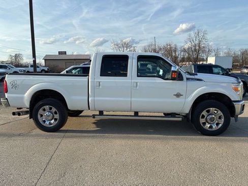 Used 2016 Ford F350 Lariat w/ Chrome Package image 8