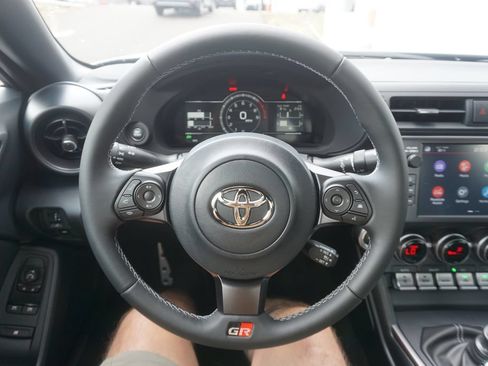 New 2026 Toyota GR86 Premium RWD image 3