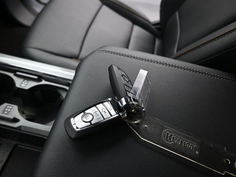 New 2025 Ford F250 Lariat w/ Lariat Ultimate Package AWD/4WD image 19