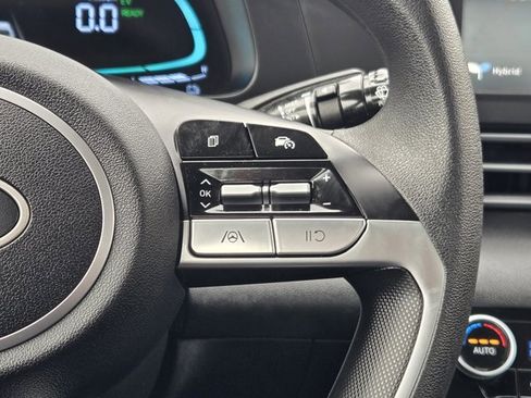 Certified 2025 Hyundai Elantra Blue image 29