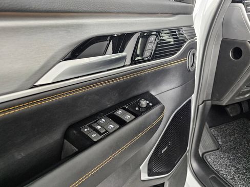 New 2026 Jeep Grand Wagoneer 4WD image 21