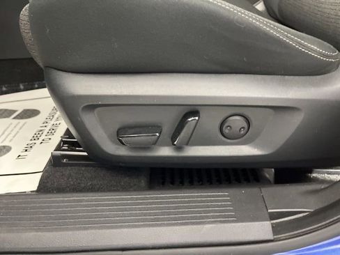 Used 2022 Nissan Rogue SV image 31