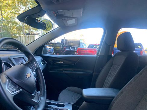 Used 2024 Chevrolet Equinox LT image 12