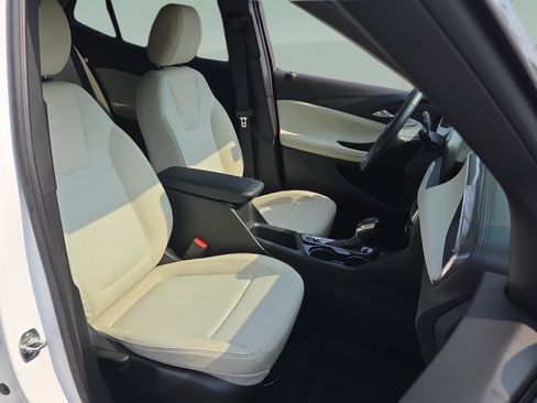 Certified 2024 Buick Encore GX Preferred FWD image 15