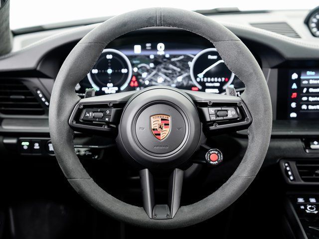 Certified 2025 Porsche 911 Carrera GTS RWD image 12