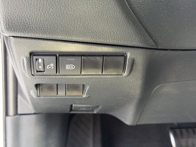 Used 2024 Toyota Corolla Cross LE w/ Moonroof Package AWD/4WD image 20