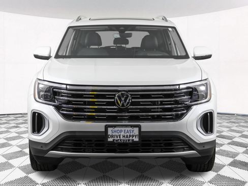 Used 2024 Volkswagen Atlas SEL AWD/4WD image 14