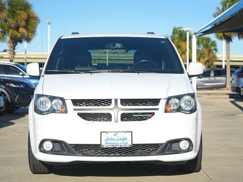 Used 2018 Dodge Grand Caravan GT image 6
