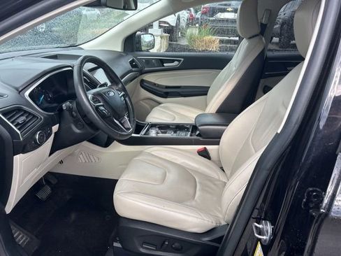 Used 2020 Ford Edge Titanium w/ Cargo Accessory Package FWD image 7