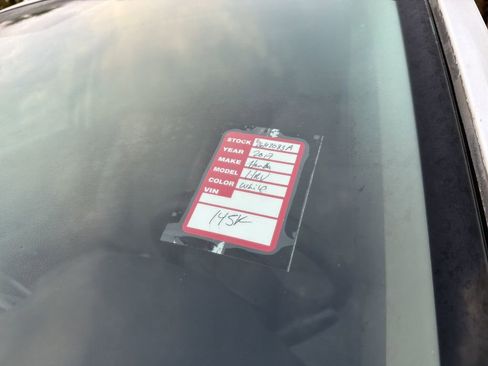 Used 2017 Honda HR-V EX image 7