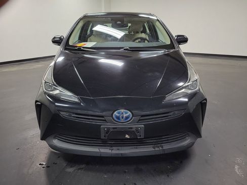 Used 2019 Toyota Prius XLE image 2