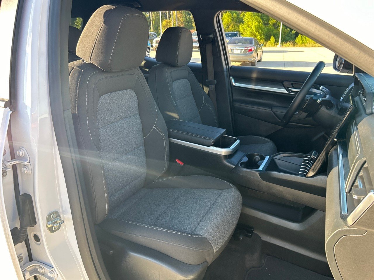 Used 2025 GMC Terrain Elevation AWD/4WD image 23