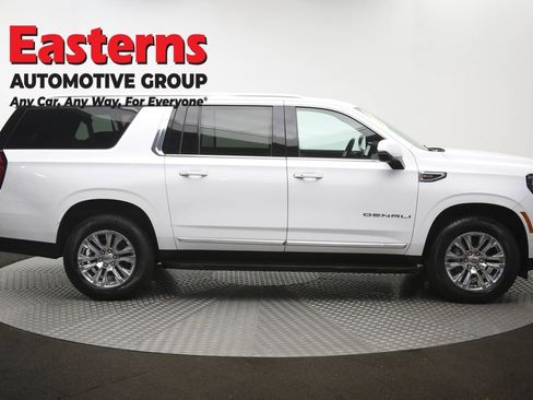 Used 2025 GMC Yukon XL Denali AWD/4WD image 48
