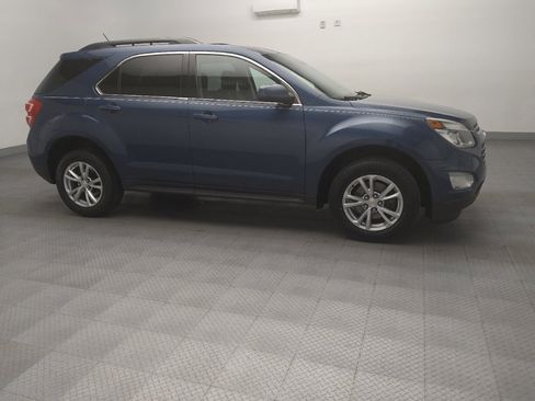 Used 2017 Chevrolet Equinox LT image 11