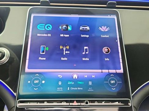 Used 2023 Mercedes-Benz EQE 500 4MATIC Sedan w/ Digital Light Package image 48