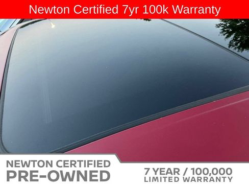 Used 2025 Nissan Pathfinder SL w/ SL Premium Package FWD image 3