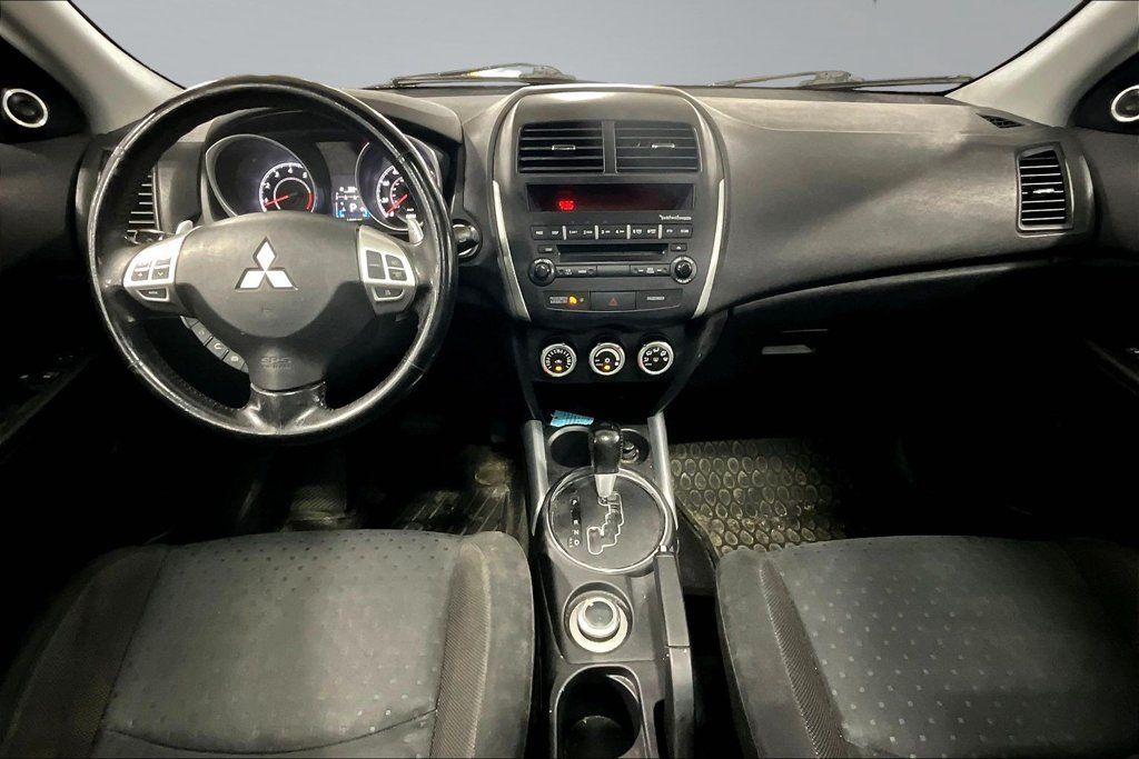 Used 2011 Mitsubishi Outlander Sport SE AWD/4WD image 7