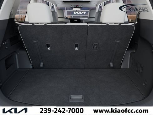 New 2025 Kia Telluride S image 19