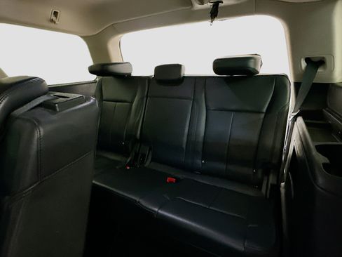 Used 2024 Ford Expedition XLT image 30